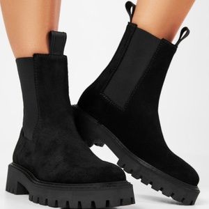 beautiful Chelsea boot, never worn